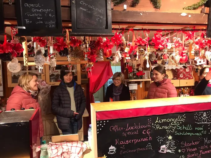 Punschhuette zum 66er am Christkindlmarkt Rathausplatz Wien